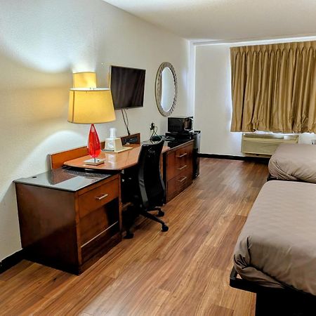 Travelodge By Wyndham فورسيث المظهر الخارجي الصورة