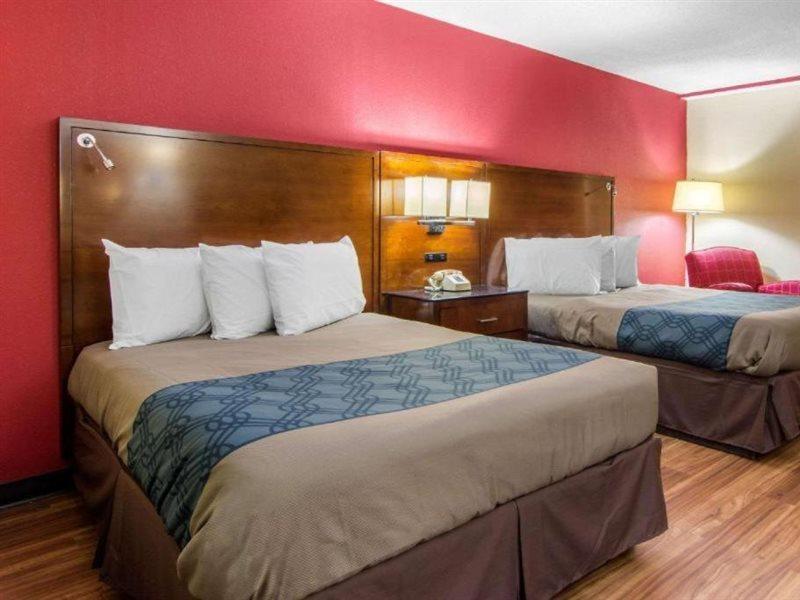 Travelodge By Wyndham فورسيث المظهر الخارجي الصورة
