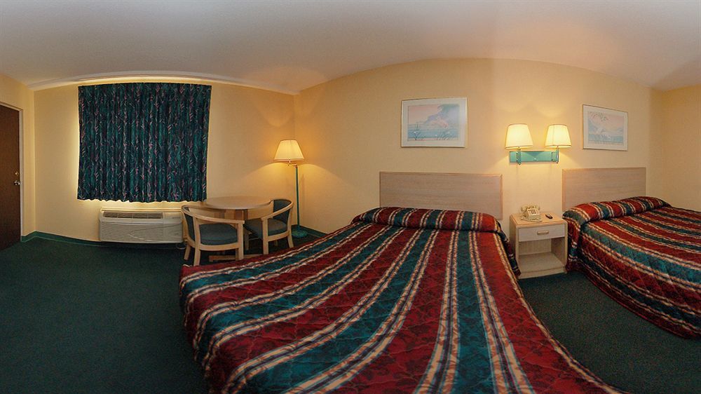 Travelodge By Wyndham فورسيث المظهر الخارجي الصورة