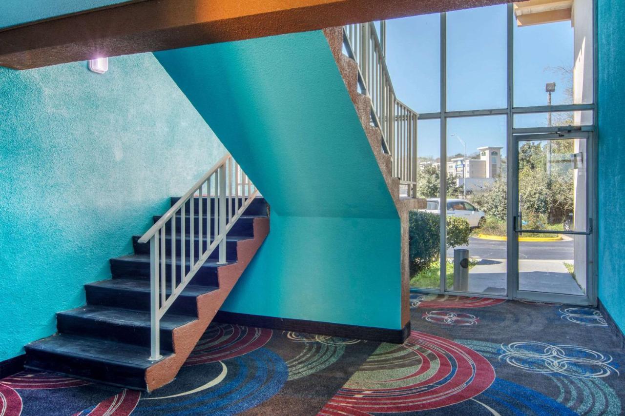 Travelodge By Wyndham فورسيث المظهر الخارجي الصورة